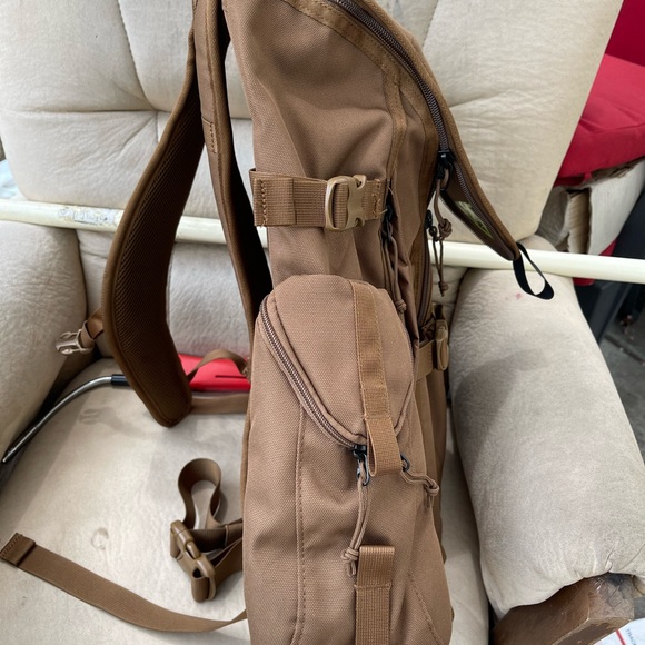 Nike SFS Responders Backpack - Picture 2 of 8